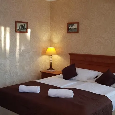 A Restaurace Pomezi Ξενοδοχείο 3*