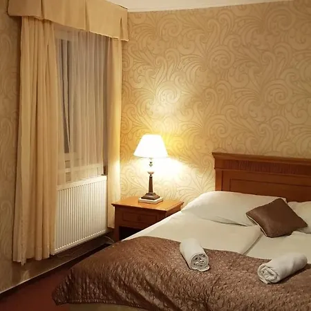 A Restaurace Pomezi Ξενοδοχείο 3*