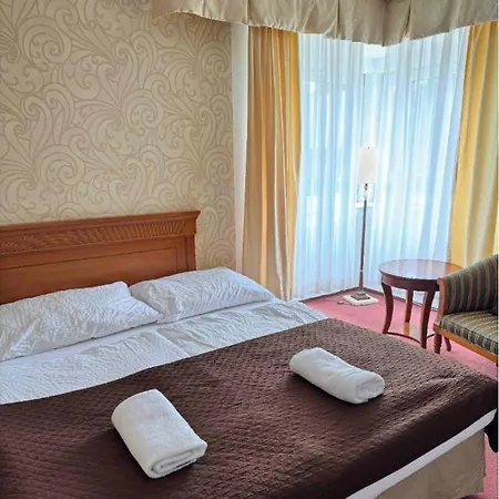Hotel Pomezi 3*