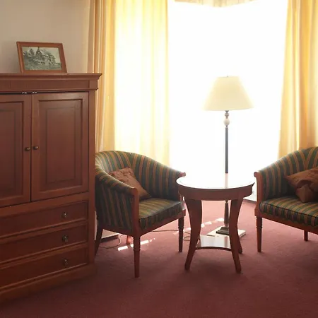 Pomezi Hotel